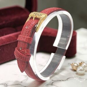 FENDI Leather Bracelet 😍